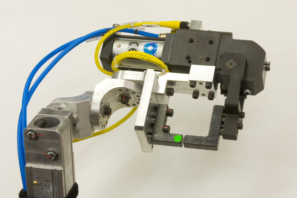 Sandfield Engineering branded powerpneumatic clamp in use